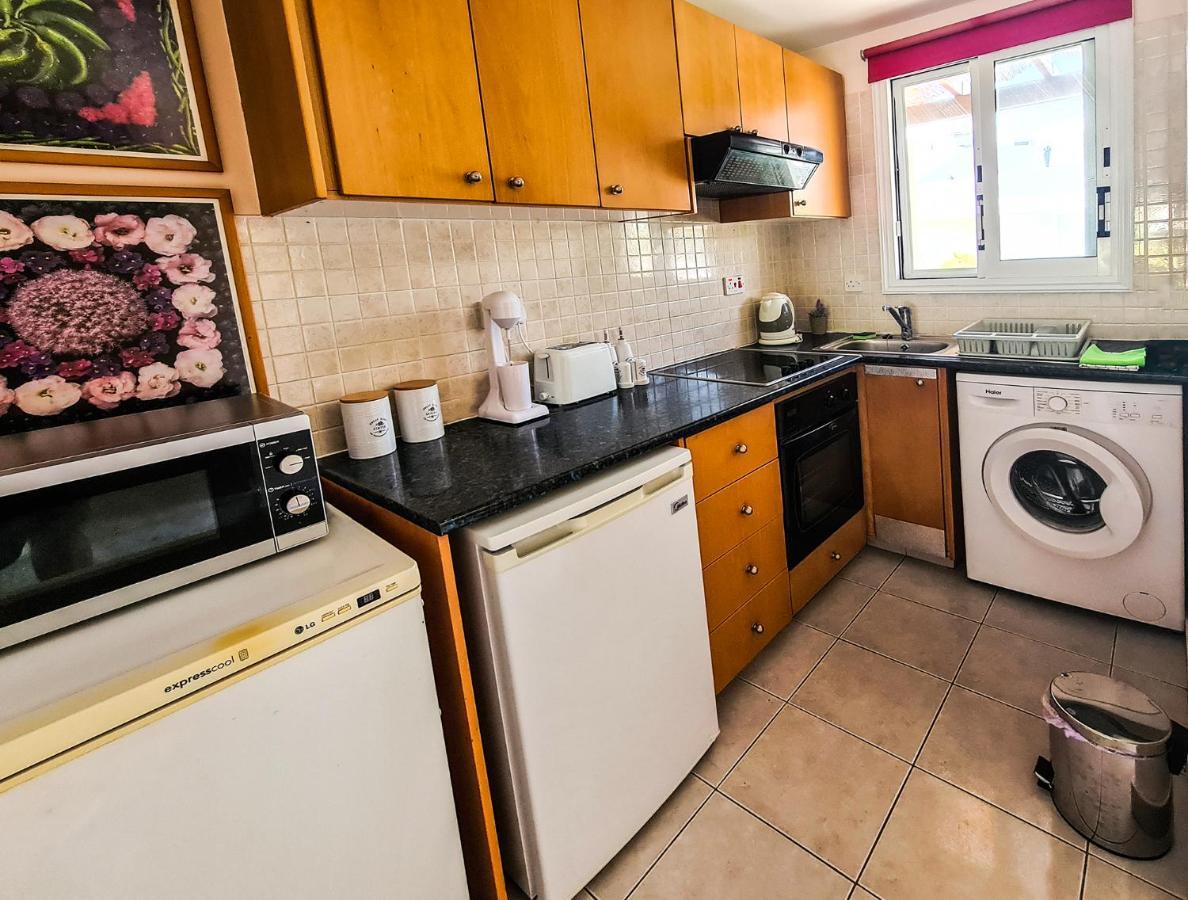 Serena Townhouse Peyia Exterior photo