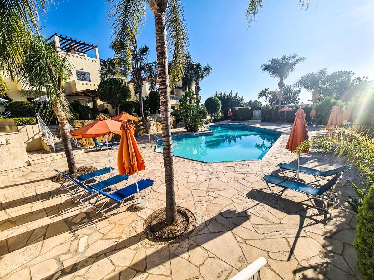 Serena Townhouse Peyia Exterior photo
